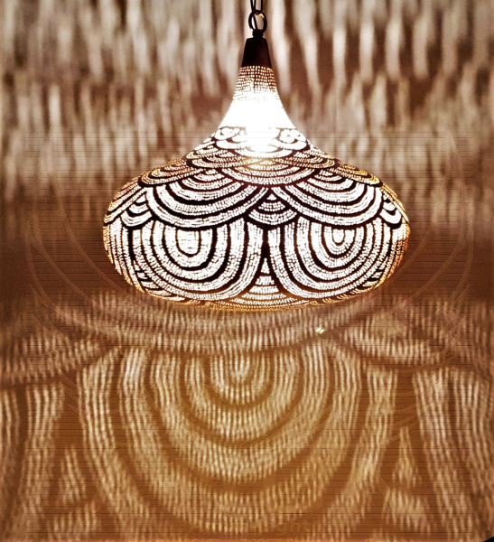 65 - 1 Ufo bzer 36 cm Muschel Gold Matt