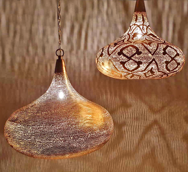 65 - 2 Ufo bzer 45 cm gelocht Gold Matt