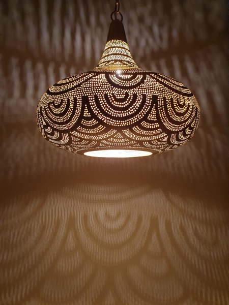 65 - 2 Ufo bzer 45 cm Muschel Silber